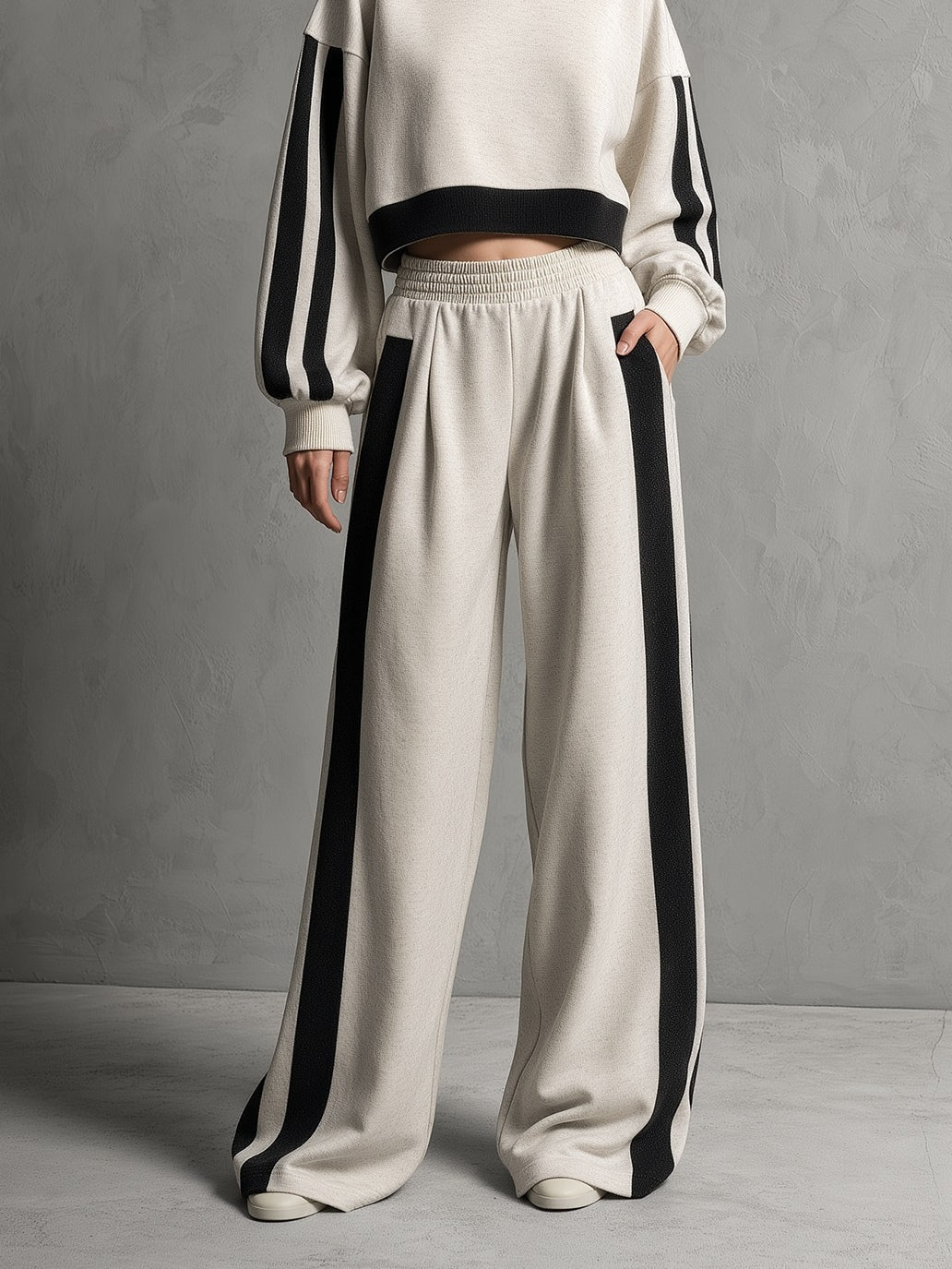 Beige Black Color-blocked Sweatshirt And Wide-leg Pants Loose-fitting Set