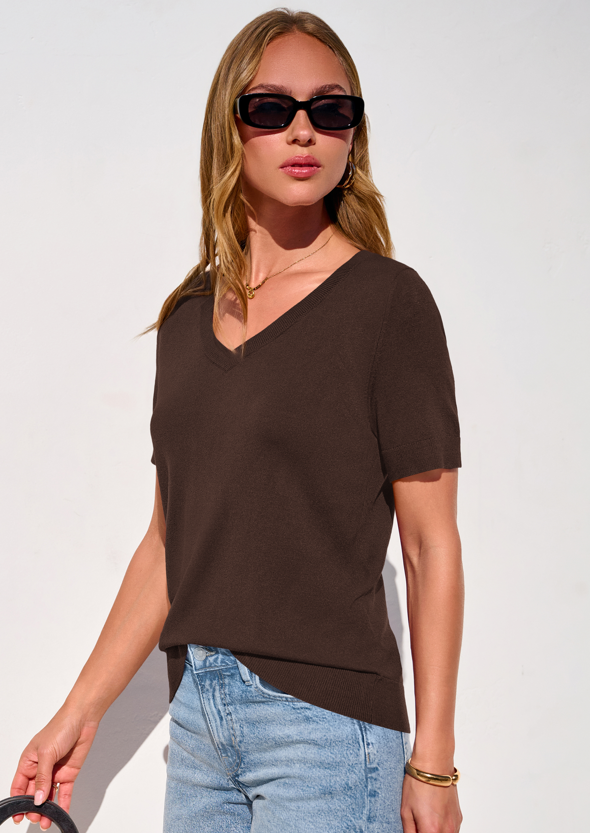 Women's V-Neck Short Sleeve Knit Sweater – Lightweight Pullover Top