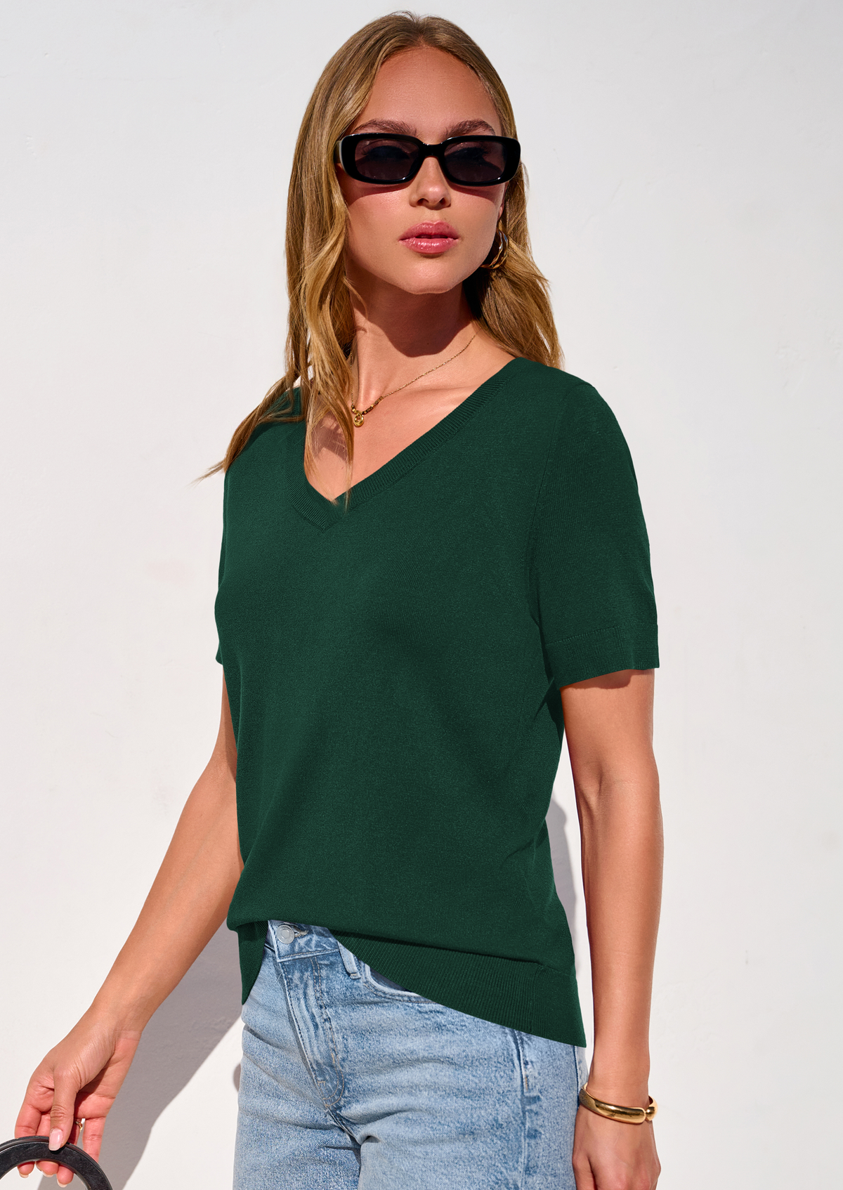 Women's V-Neck Short Sleeve Knit Sweater – Lightweight Pullover Top