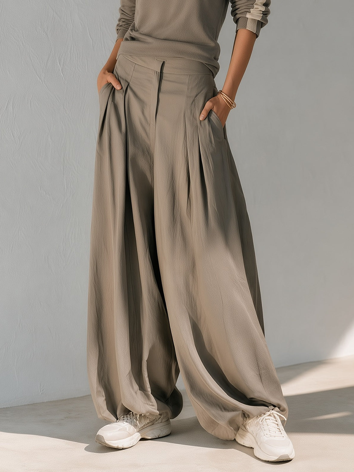 Khaki Half Zip Color-blocked Sweatshirt & Pleated Wide Leg Pants Two-piece Set